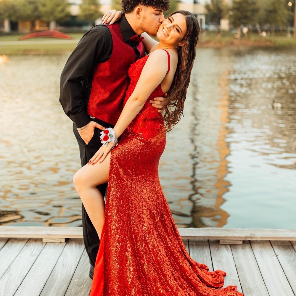 Prom Dress - Picture 2 of 3
